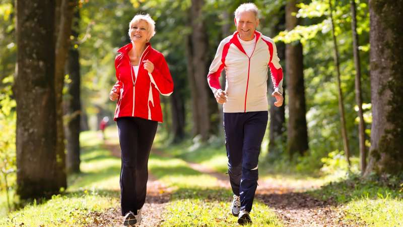 Jogging and Breathing: How Seniors Can Enjoy the Outdoors in Fall and Winter